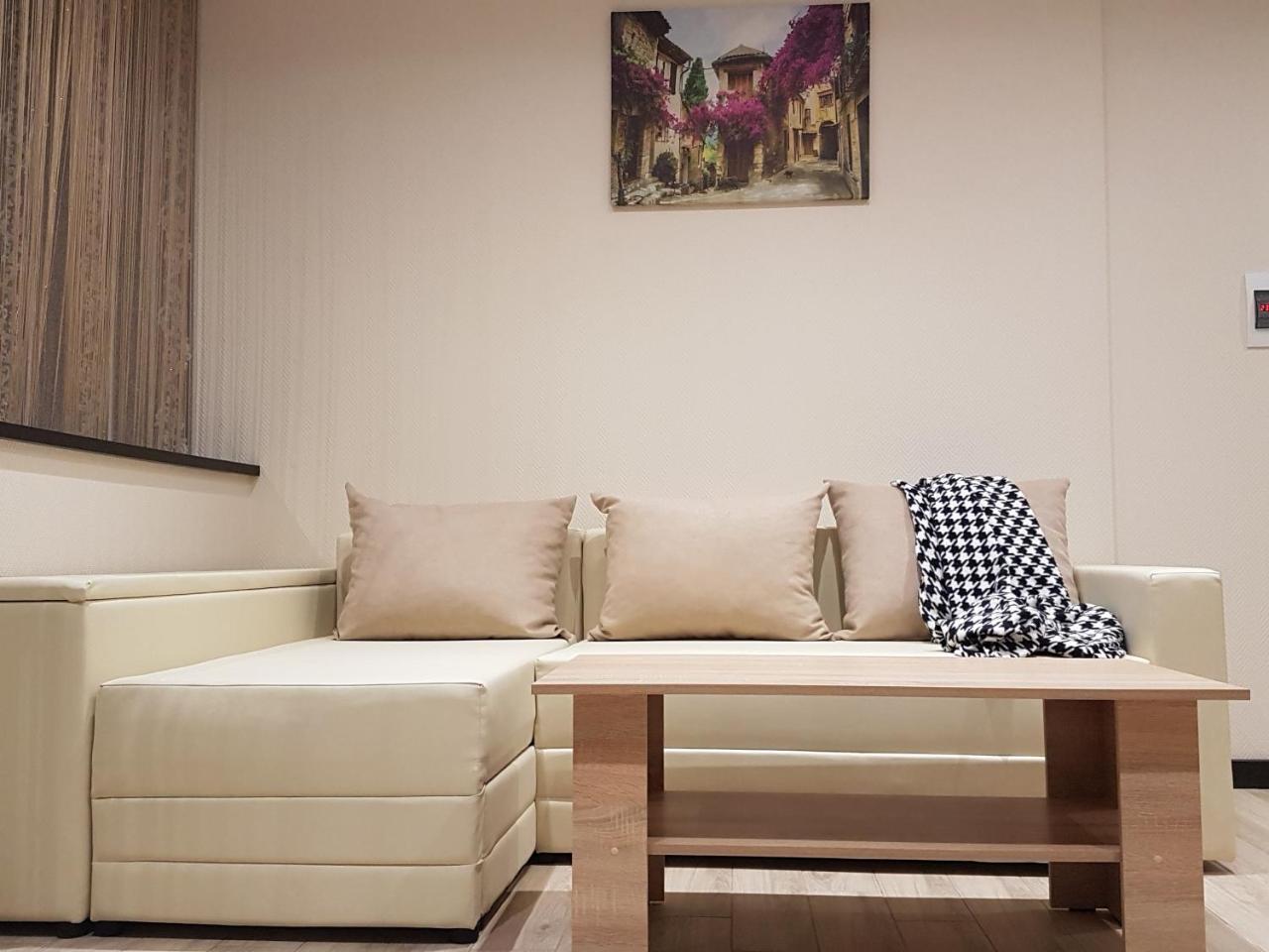 Apartment Near The Airport Kiev Zhulyany Киев Жуляны С Гидромассажной Ванной Vyshneve Ngoại thất bức ảnh
