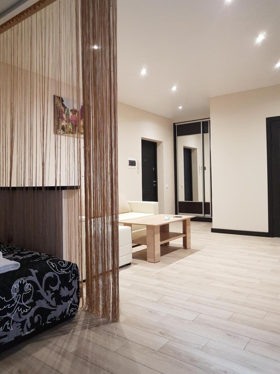 Apartment Near The Airport Kiev Zhulyany Киев Жуляны С Гидромассажной Ванной Vyshneve Ngoại thất bức ảnh